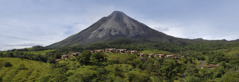 arenal-volcano_24146831852_o